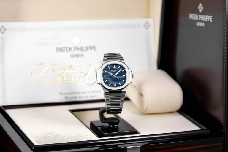 Nautilus-Lady-7118-1A-001-Blue-_6