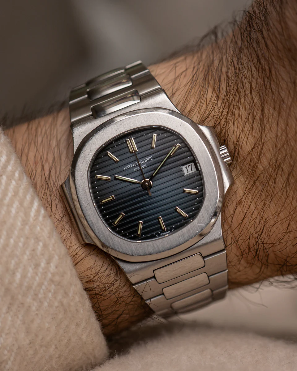 patek-philippe-nautilus-3800-1a-sigma-dial-collector-s-set-1993-1199119548_1200x1200